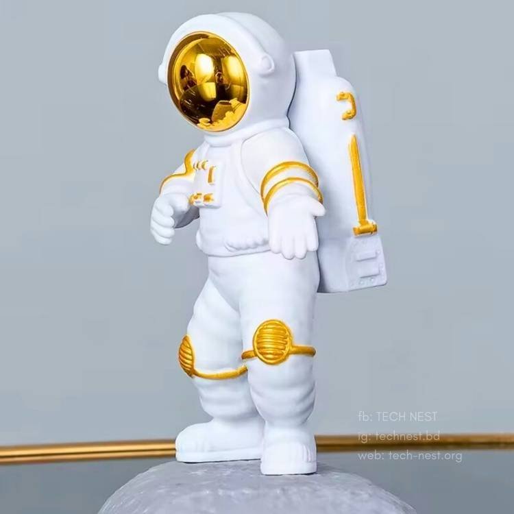 Astronaut-Phone-Holder-1.jpg